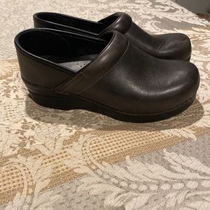 Dansko Black Slip On Clogs size 38